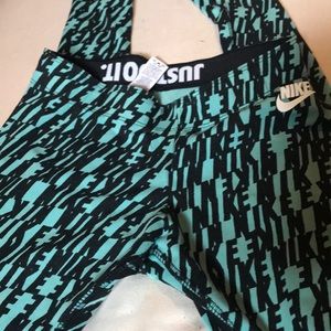 Nike workout leggings